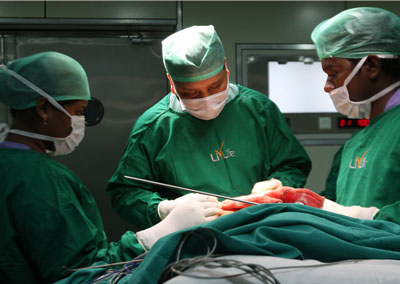 expert-surgeons-livlife
